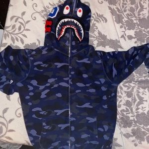 Bape hoodie only wore a few times and I need the cash